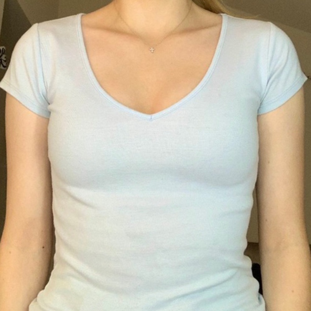 baby blue v neck t shirt
